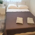 Miriam Apartman *