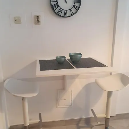 Miriam Apartment